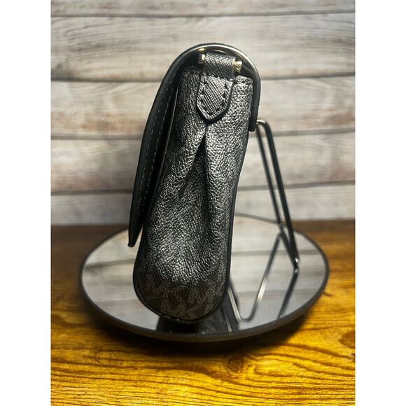 Michael Kors Medium Logo Convertible Crossbody Bag - Picture 5 of 10